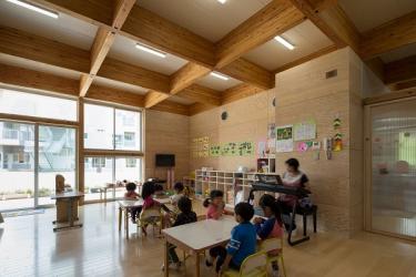 釜石市立鵜住居小学校・同幼稚園内観