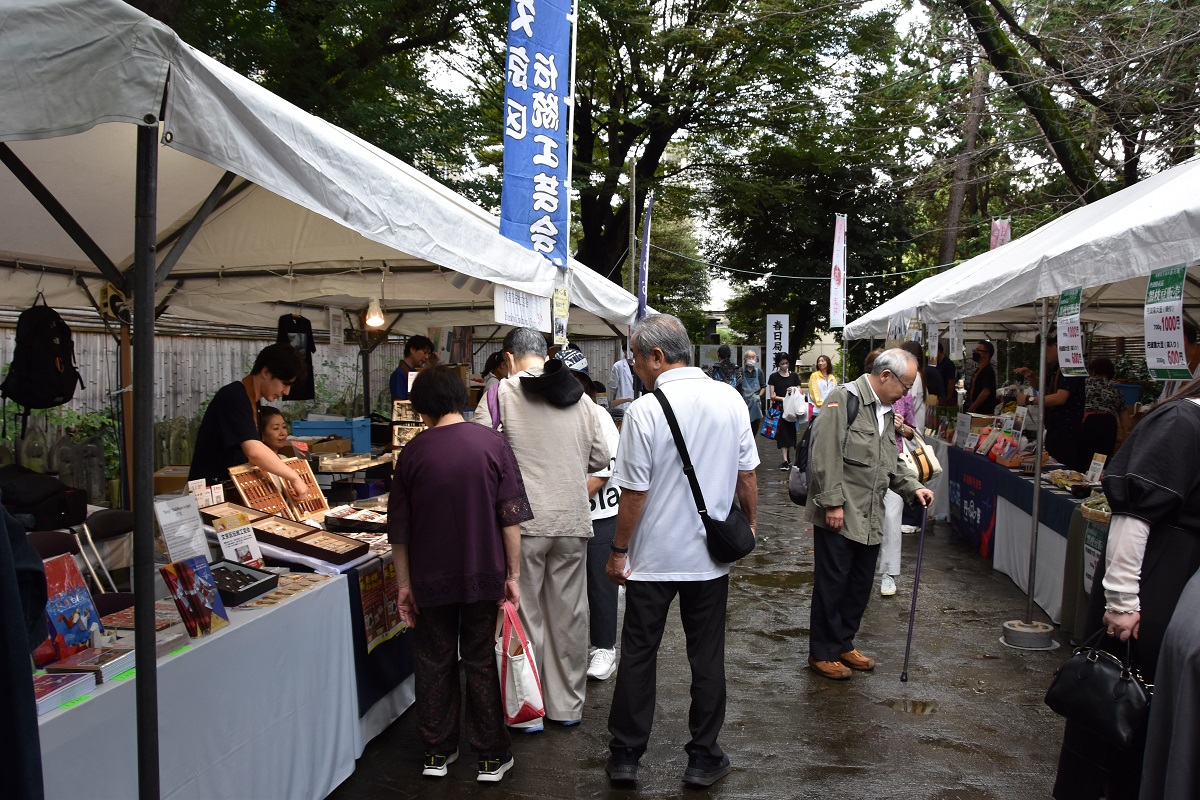 春日忌会場の様子1