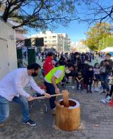 大人も餅つき